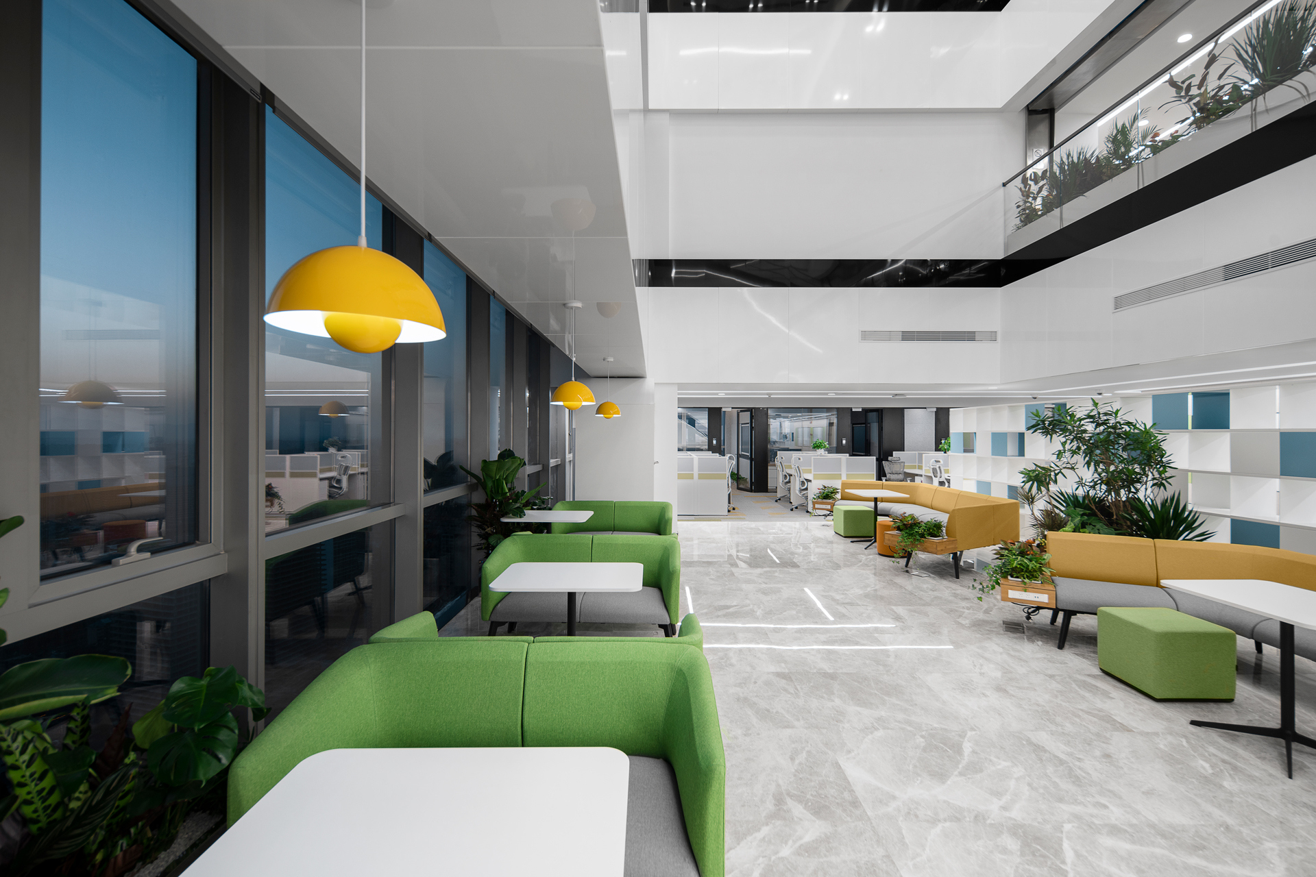 Utopian workplace: Suitable for both dynamic and static activities